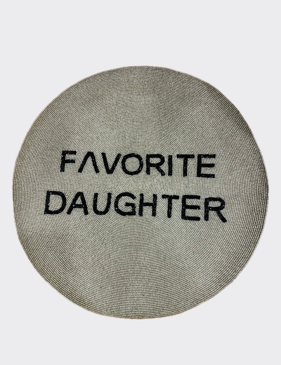 Sample round tablemat FAVORITE DAUGHTER silver black